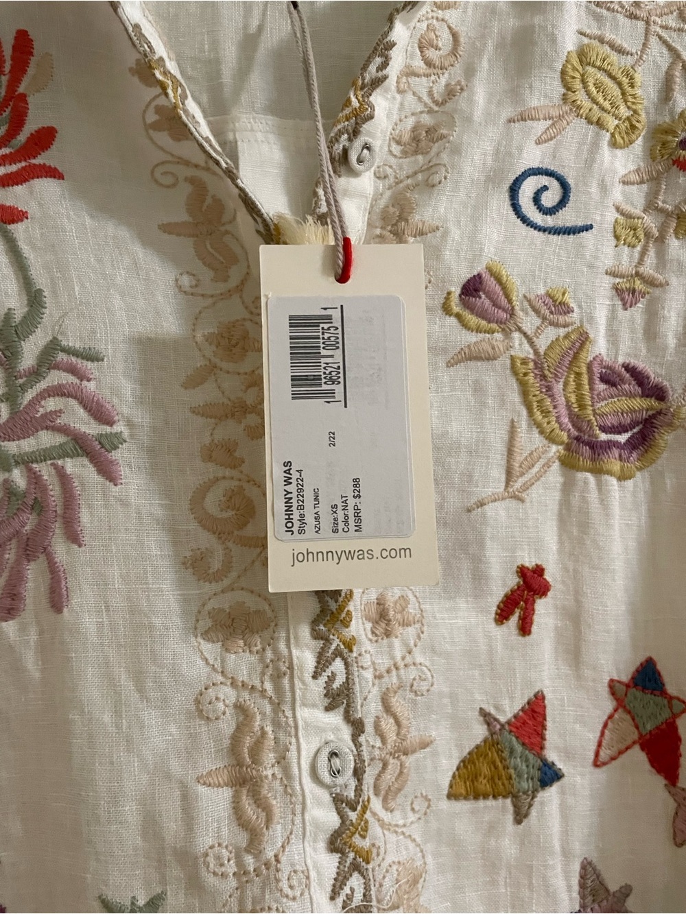 Johnny Was Ivory Label Top with Red Logo and Gold Stitching - Picture 4 of 8